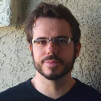Vicente Luis Mora
